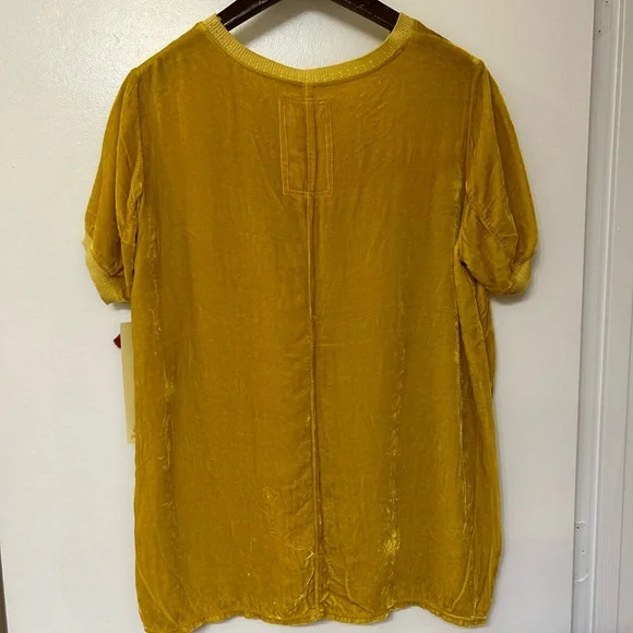 Johnny Was Velvet Top - Picture 2 of 5